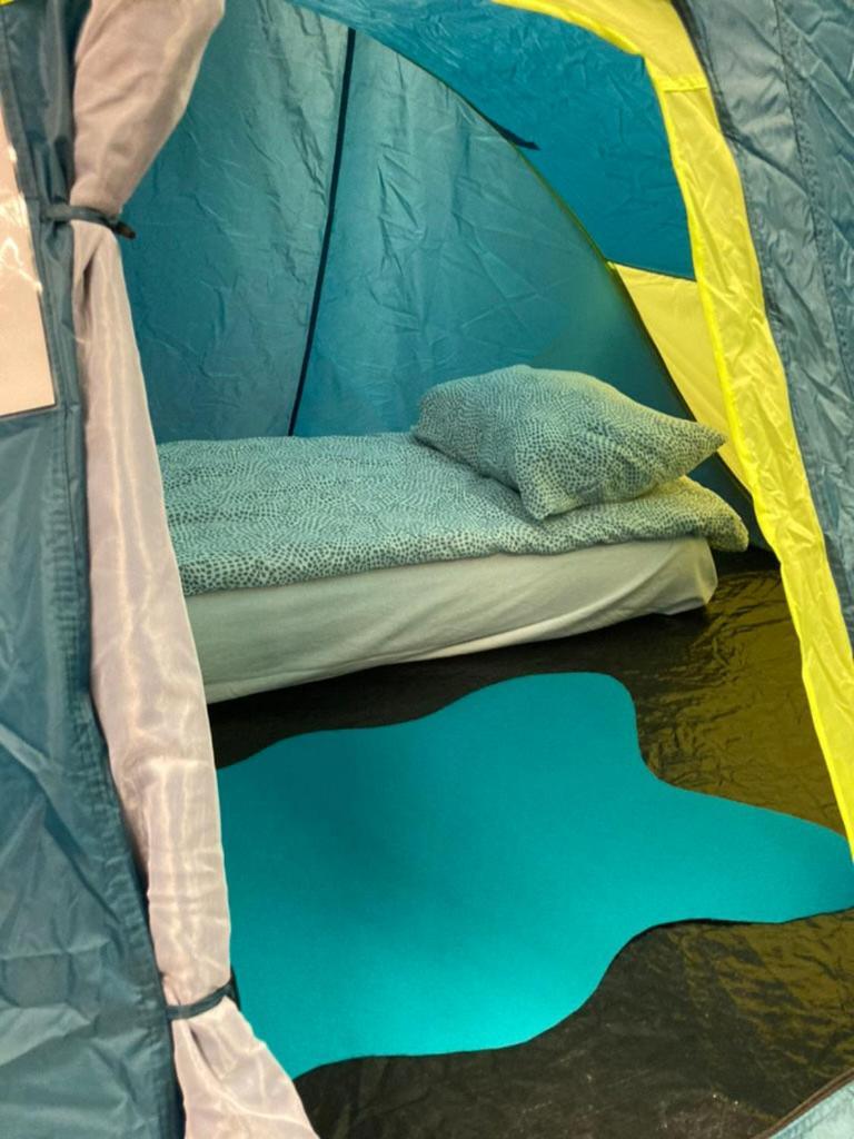 Indoor Camping Helsinki 호텔 외부 사진