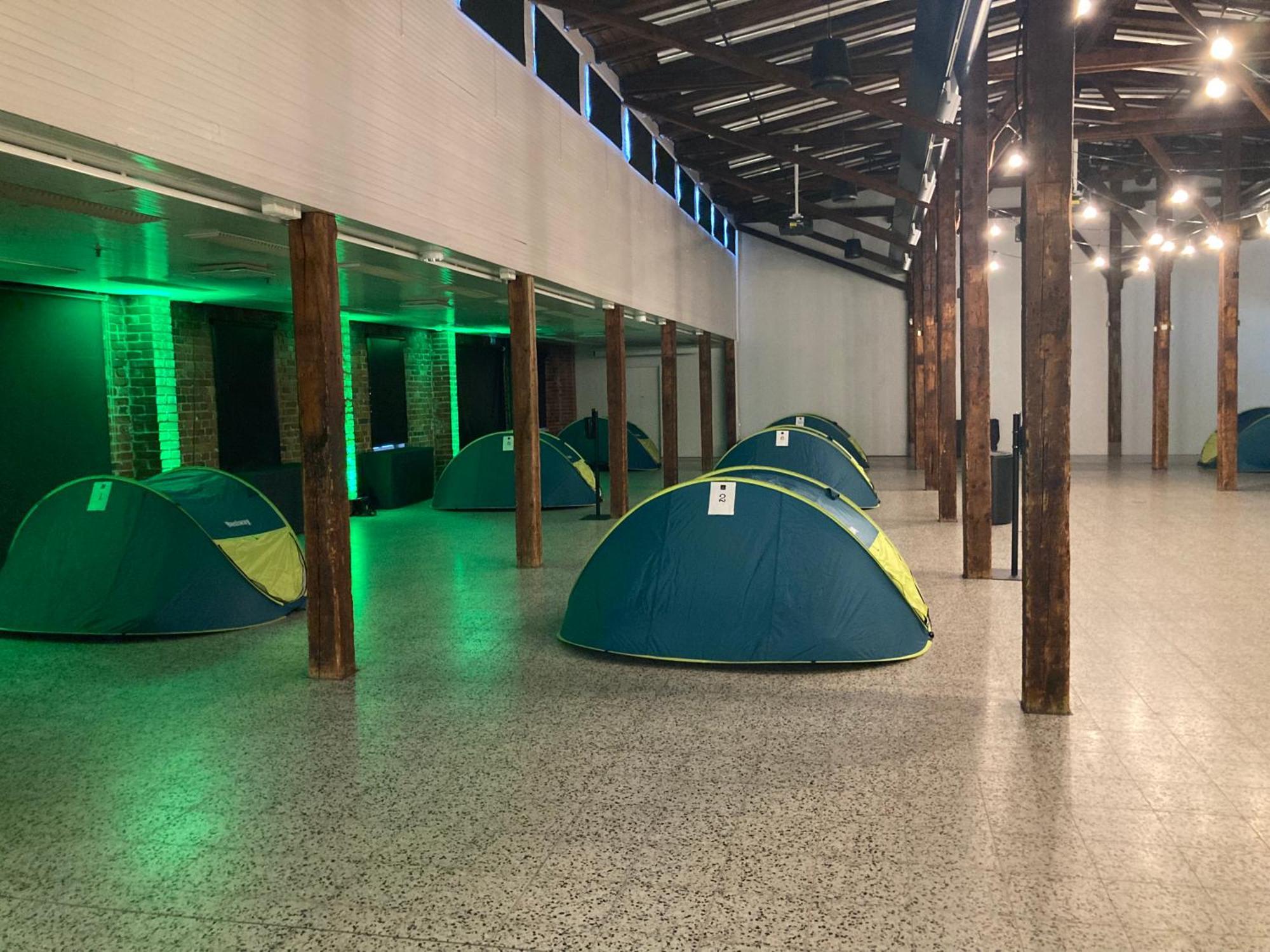 Indoor Camping Helsinki 호텔 외부 사진